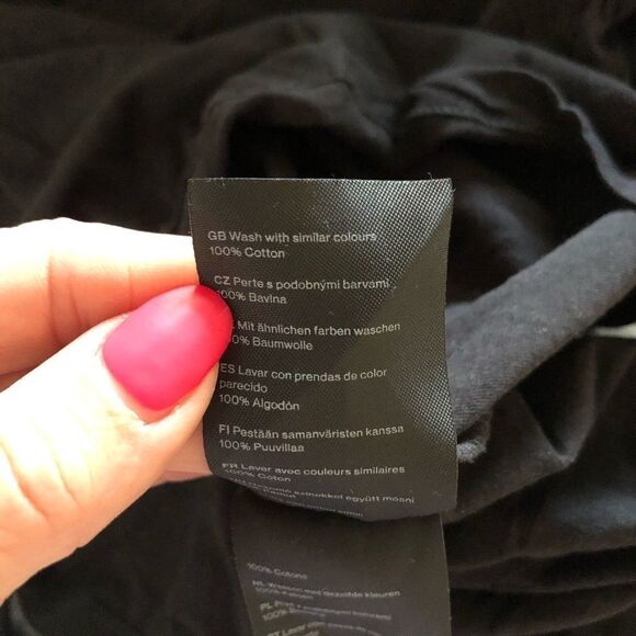 Weekday Last V-Neck T-Shirt XS - Picture 4 of 5